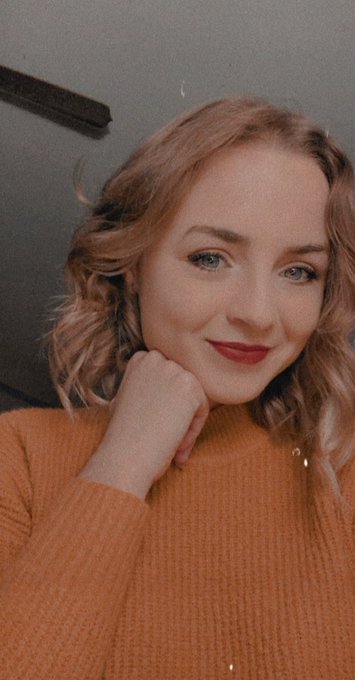 Smiles for all the loving tweets I got earlier! Thank you all so much, you guys are the best and I couldn't<a href="/tag/mvsales"class="tags"><span>#mvsales</span></a>