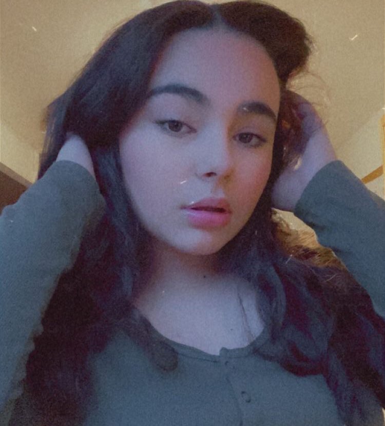 merissa as harry potter -strong-brave-deserves so much more-devoted to what they love-adventurous