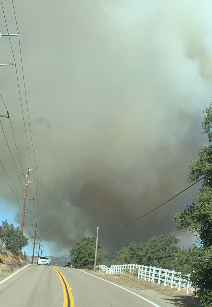 SD_Stuff's tweet image. #RT @NWSSanDiego: RT @CALFIRESANDIEGO: #HawkFire in Japatul Valley [final] Fire spread has been stopped. Firefighters will remain at scene with @ClevelandNF for mop-up and containment.