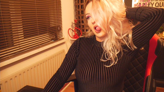 #CAM4 Hi loves, wanna have a nude talk or have some fun? I'm live now!! https://t.co/gjntJ6AWs3 https://t<a href="/tag/cam4"class="tags">#CAM4</a>