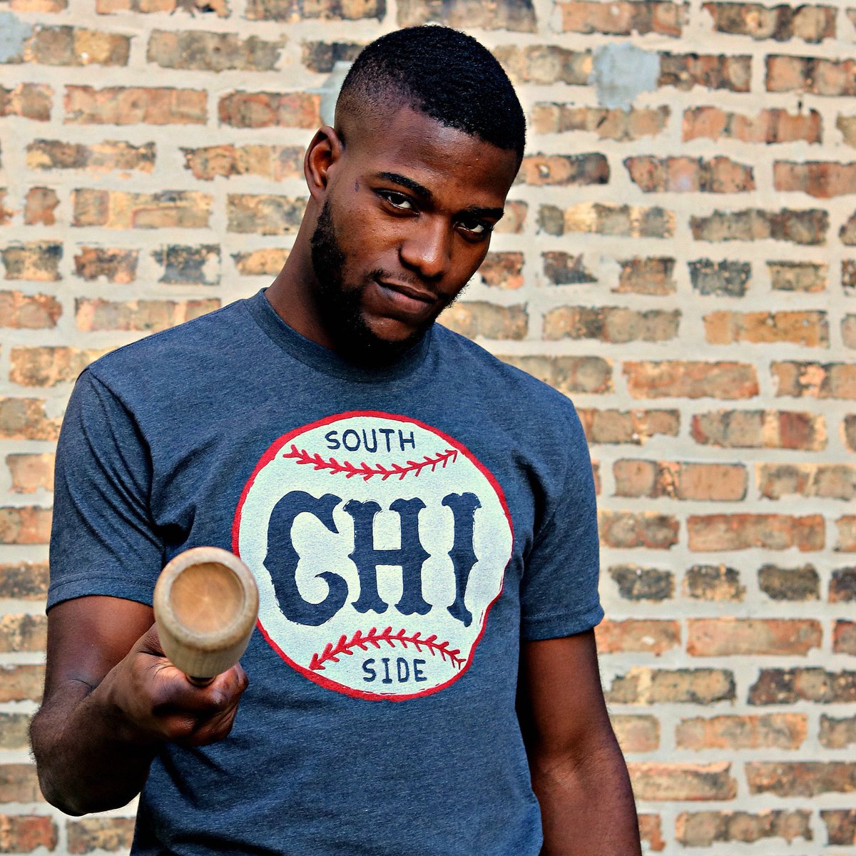 WhiteSoxHQ's tweet photo. 🚨Black Friday Give Away from @ChitownClothing🚨 

Winner can choose one of the following shirts.Just RT this tweet and follow me &amp; @ChitownClothing 

Be sure to check out their site for holiday gifts for ur loved 1's! Everything is 20% off thru the weekend. Winner picked Monday https://t.co/tml5xoOkA3