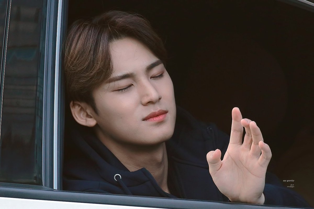 some pics of mingyu in the car a thread: