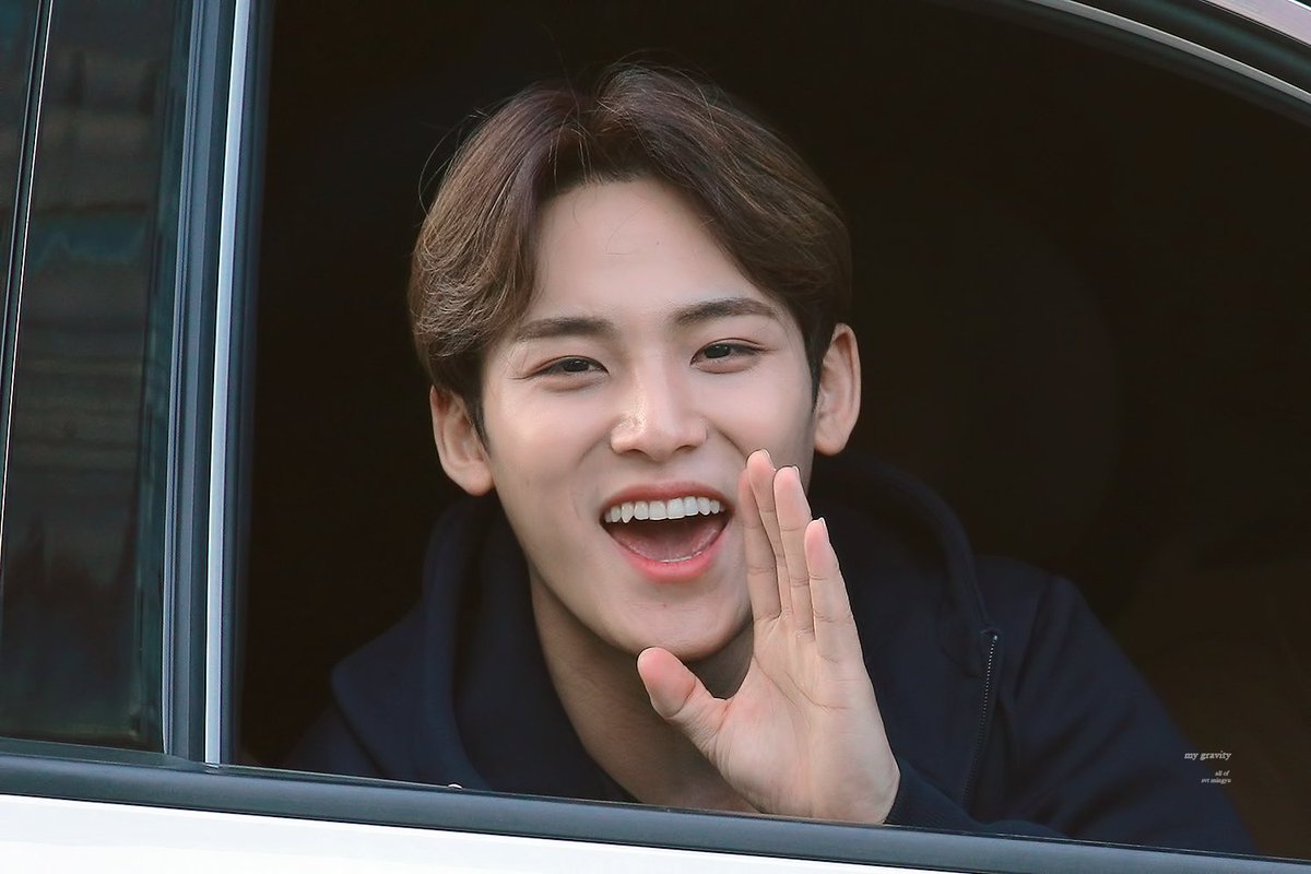 some pics of mingyu in the car a thread: