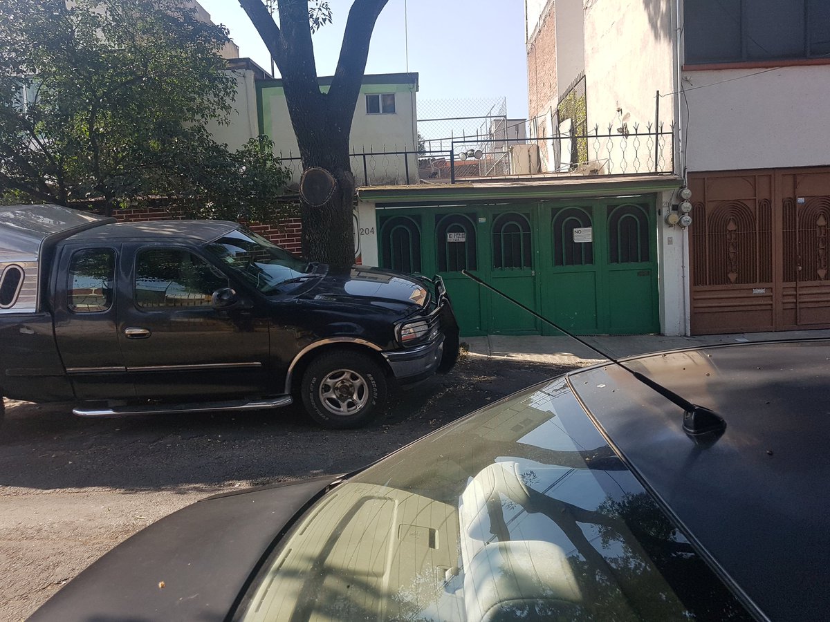 pimj18's tweet photo. @UCS_GCDMX @LaSEMOVI @VigimoviCDMX @locatel_mx @ARCPAPetrolera https://t.co/XHLi1H5oY3