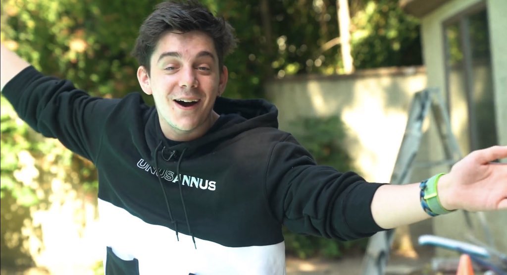 Here’s a small thread of Ethan incase you need a smile today!