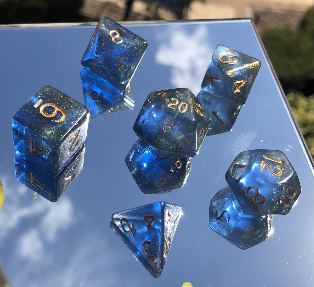 e____vee's tweet photo. @travismcelroy i make dnd dice!! currently in the middle of restocking but my instagram handle is desmodus.rotundusshop and the link to my etsy is there! ✨🦇✨ https://t.co/OjbvQA4one