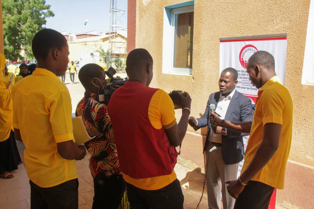 AlfredGoubadje's tweet photo. Troisième #édition de la #Journée_d'#échanges_en_droit_international_humanitaire(#DIH) organisée par le #RASAPRES_DIH_DH en collaboration avec #IFTIC et le #CICR autour du thème central : <La protection des journalistes en période de conflits armés>
#Rasapres_dih_dh_Iftic_CICR https://t.co/VO0a5jGBQE