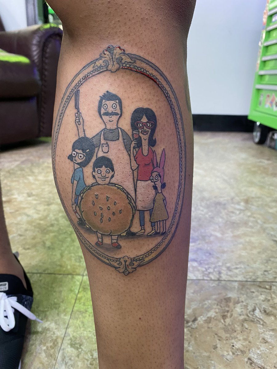 sunflowernique's tweet photo. i got a tattoo :-* https://t.co/jEbzDVyfDh