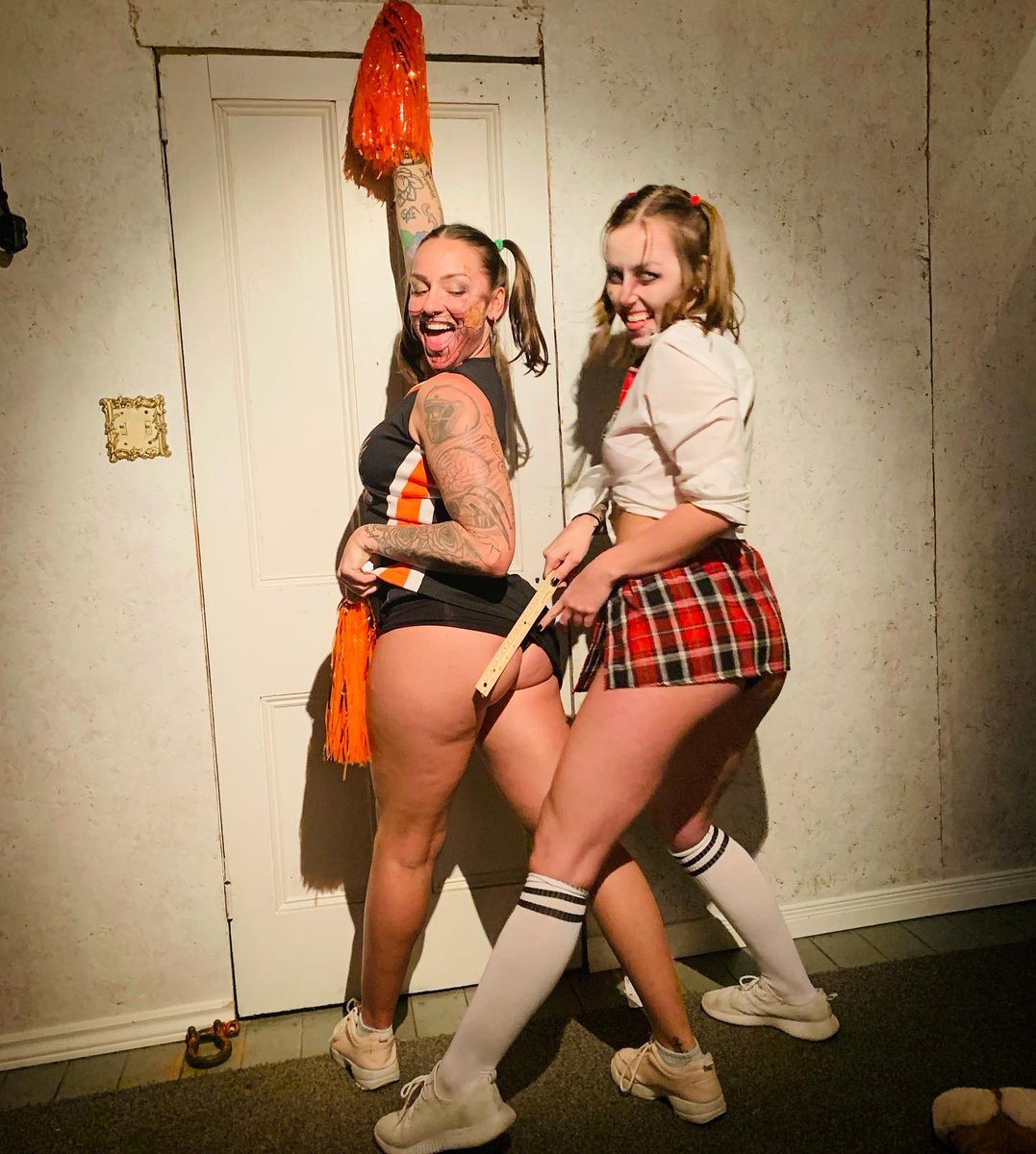ronniedohertyy's tweet photo. FrEaKy FriDaY ๐๐
#BeingDisciplined #MissedCheerPracticeForThis #BadGirlsClub #IKindaLikedIt #Twins #TAndV #NoBalls #WeGiveNoFucks #BigDickEnergy #MyGirl #GirlCrushForever #GirlsWhoLikeGirls #TeamFun #WAHNNN https://t.co/UX8xy8gEHx