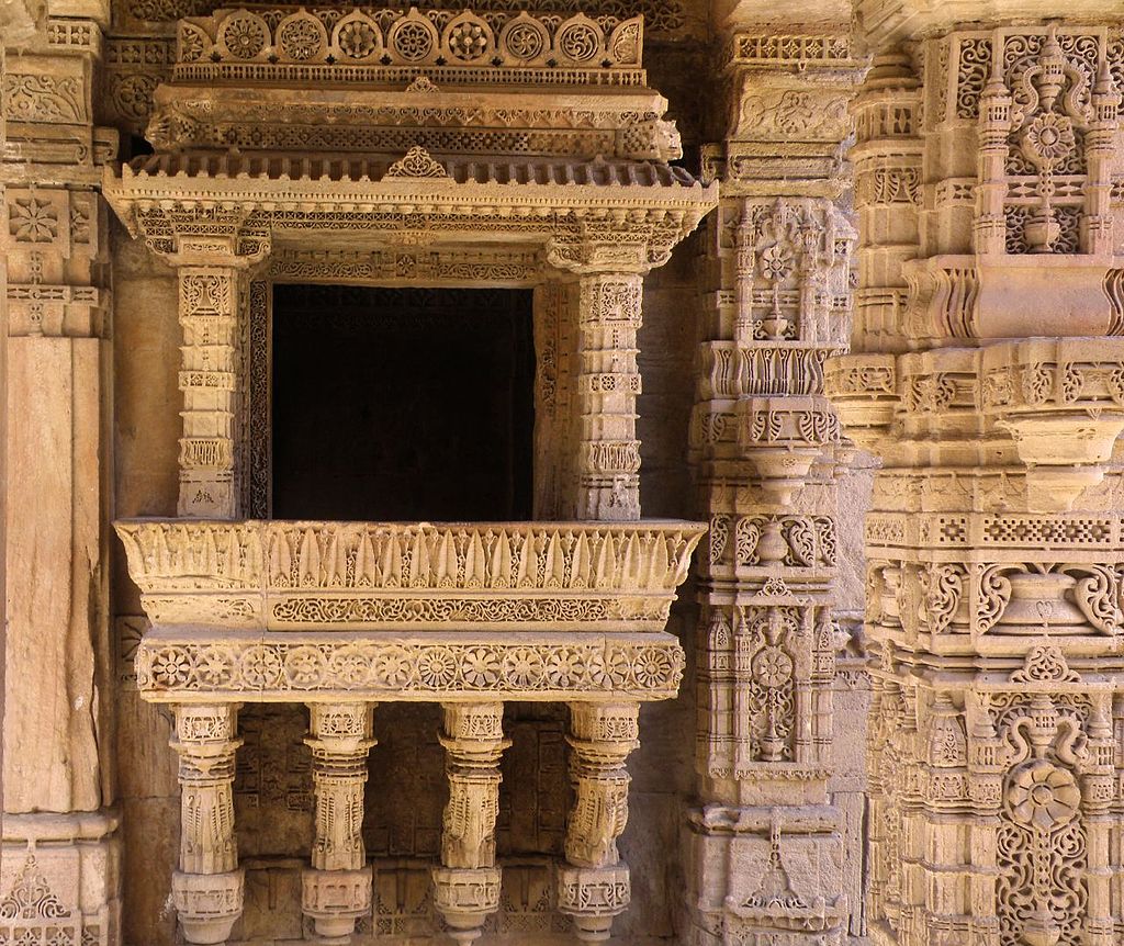 Baoris (India & Pakistan)These large, intricately designed stepwells serve as reservoirs of water during the dry season or droughts. The first ones were constructed in 200AD. Nearly 3,000 such structures exist with the largest extending nearly 30 meters (100ft) into the ground.