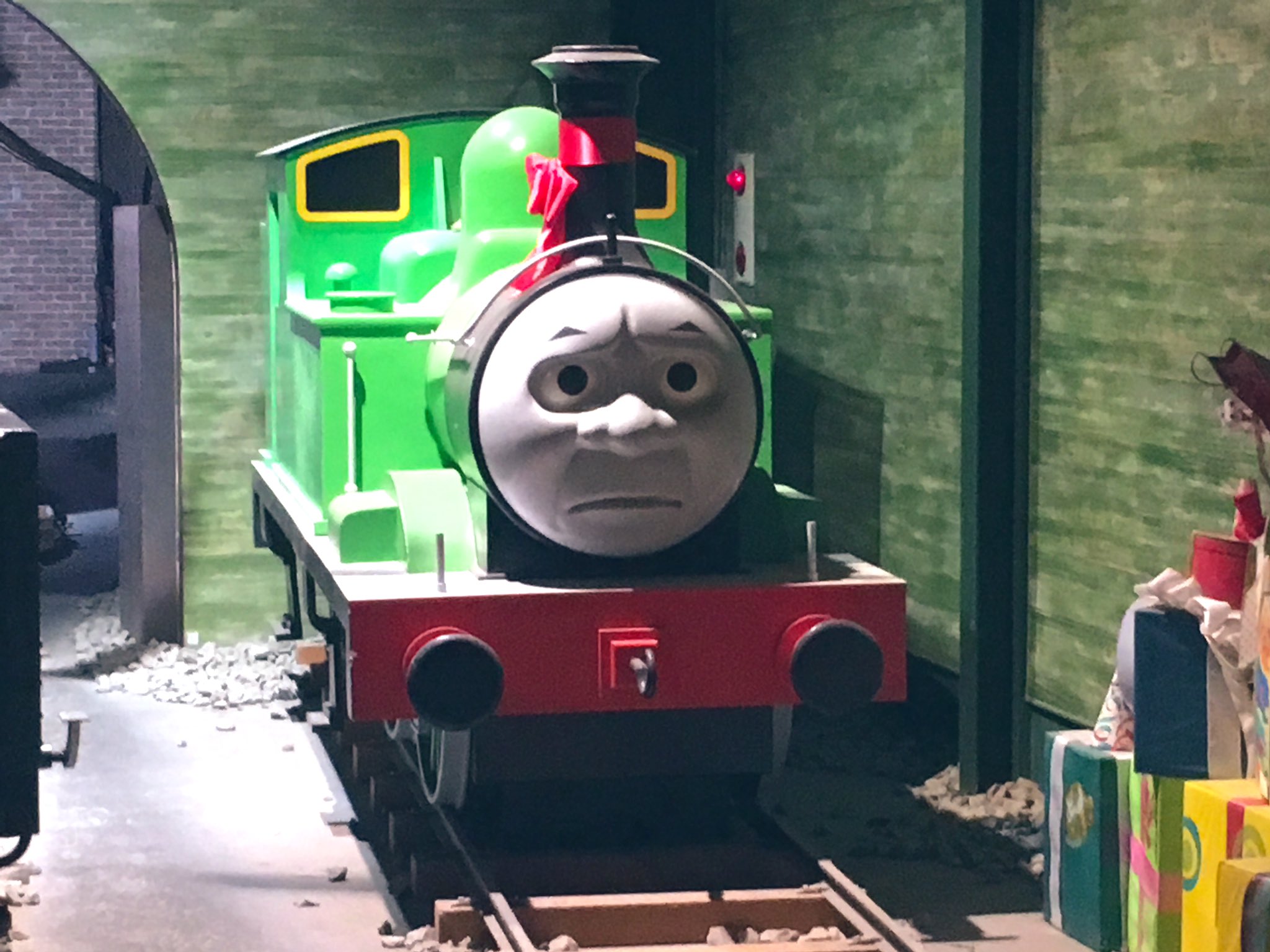 トーマスランド 公式 オリバー 貴重な画像を大切に持っていただいてありがとうございます Twitter