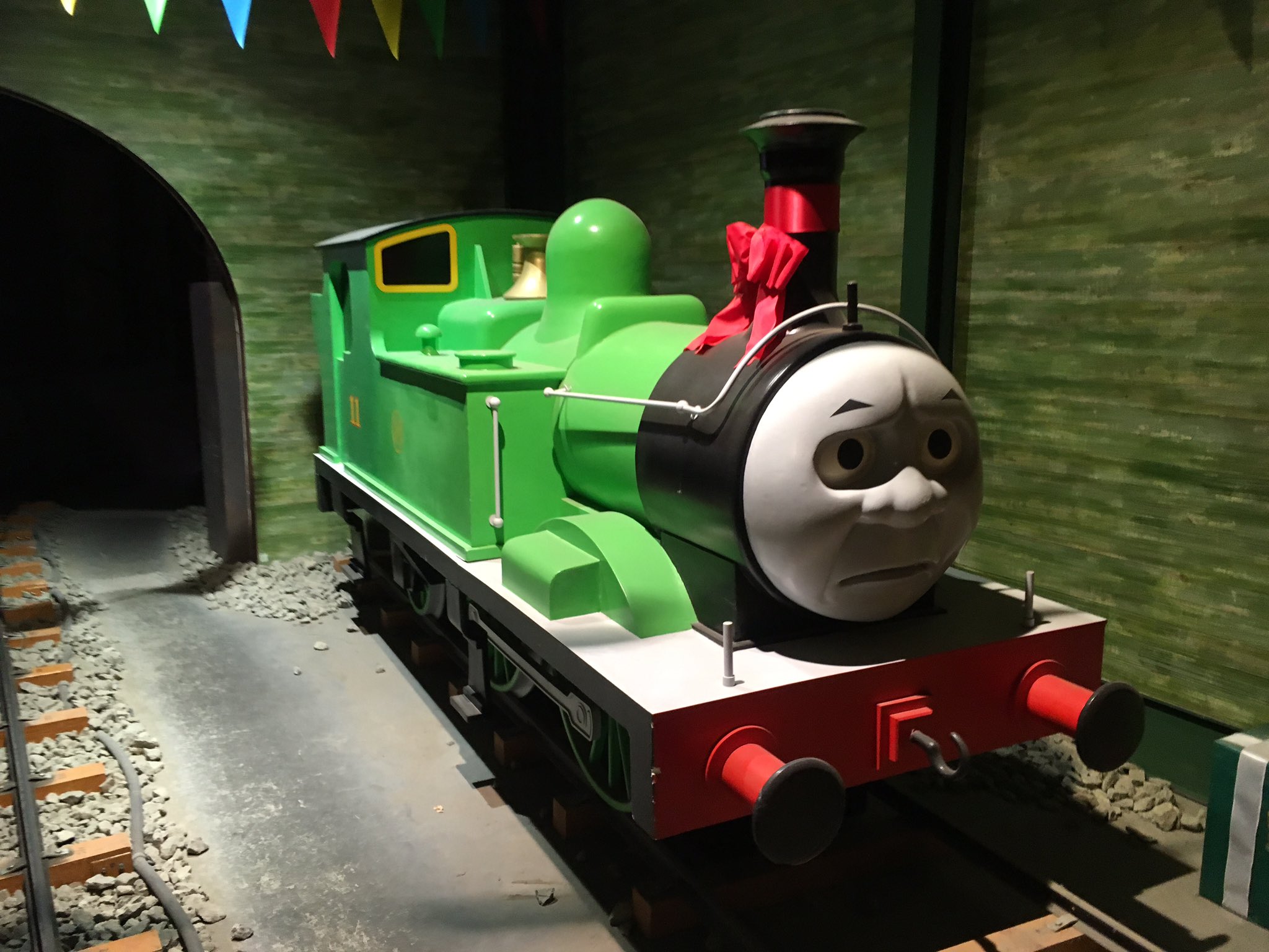 Twitter 上的 オリヴァリン酸 トーマスランドのパーティパレード改装直前に撮ったオリバー 撮り納め 最後の最後まで悲しそうな顔してました T Co 69dzawza Twitter Twitter 上的 オリヴァリン酸 トーマスランドのパーティパレード改装直前に撮ったオリバー 撮り納め 最後の最後まで悲しそうな顔してました T Co 69dzawza Twitter