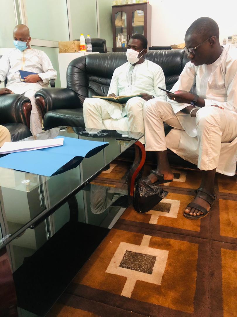 9th2021's tweet photo. Greetings from Mali 🇲🇱.
The RC, still in the process of organization of the 9th Symposia , met this Friday with the Director General of the National Health Laboratory (LNS) Pr Benoît Y Koumaré and the Director General of the Merieux Laboratory Pr Kouriba. https://t.co/XosjM7ceOq