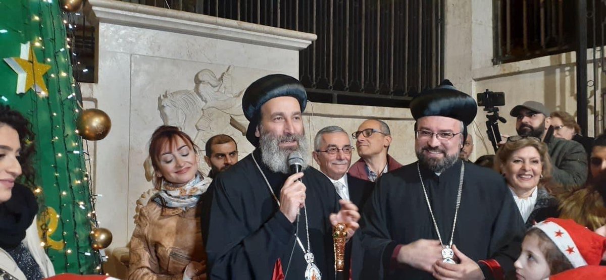 #SyrianChristians celebrate a Christmas Tree lighting ceremony in #Aleppo, #Syria. God bless them for their strong faith and courage after facing 9+ years of persecution.🙏 (Pictures from the Syriac Orthodox News)