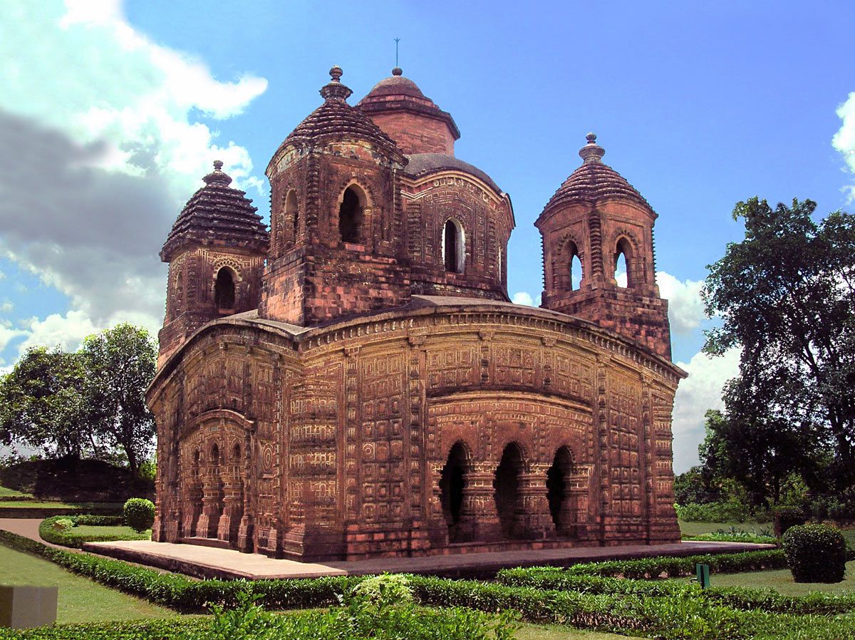 Bengali Terracotta (Bangladesh & India)Terracotta, baked clay, has been a vital and unique building material that has united and influenced Bengali architecture from ancient times to the present day.