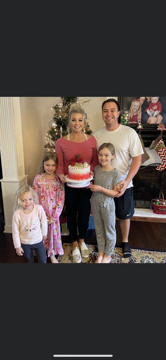 KeckForKY's tweet photo. Family isn’t just a bloodline. It’s a conscious decision to walk with and experience life with others. Thankful that comes in many forms. #birthdayThanksgiving #mygirls #jonahbug https://t.co/lLhcHVqxoT