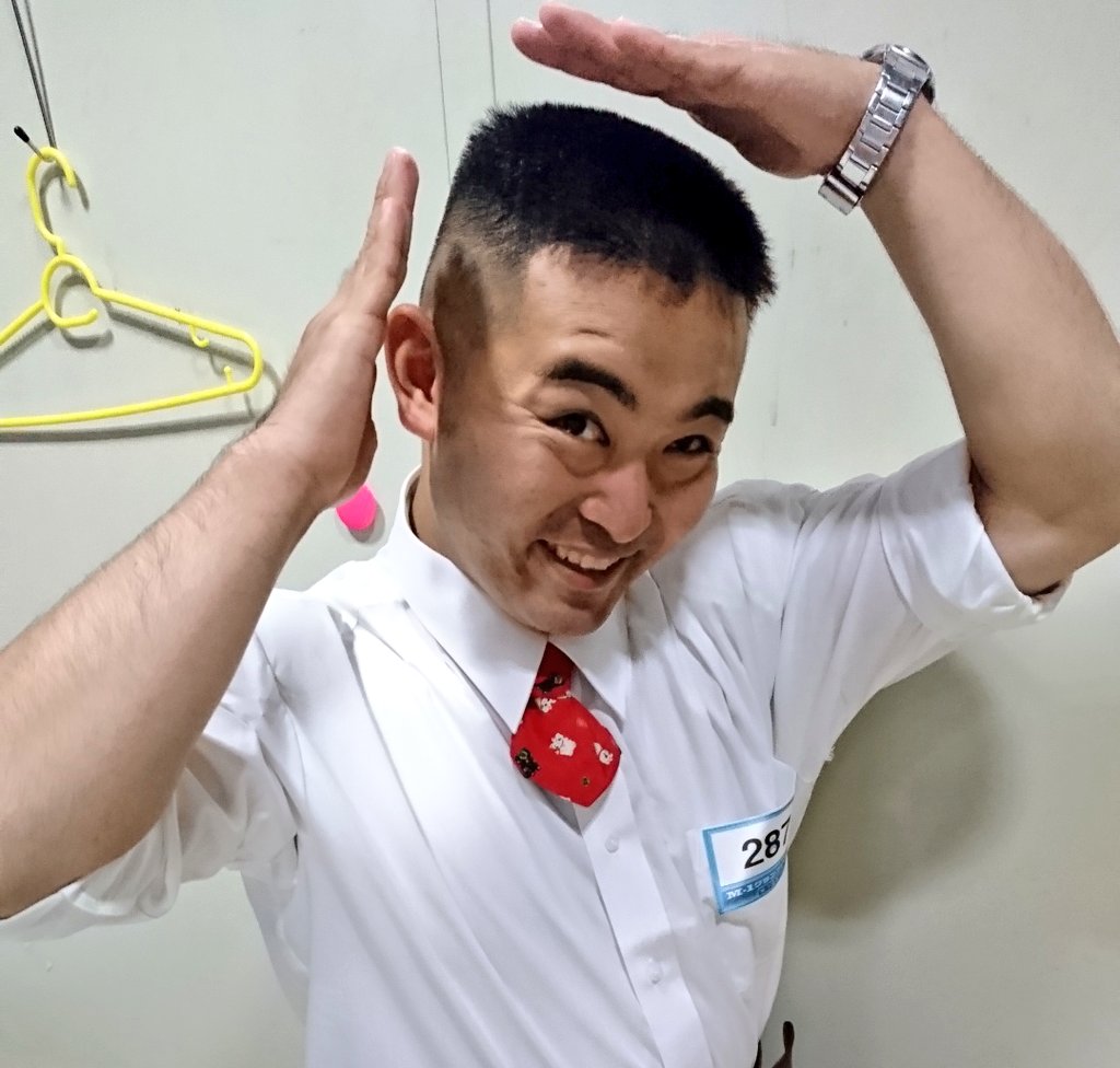 maronissei's tweet photo. @robotrestaurant @_haileejp @HaileeSteinfeld @darkness0x0 @AJ_underbar @yu1111z @kanattsuanLOVE @bs7ch_onecut (告知 #相方募集)
フリーの芸人の
マロン一世です！
#こち亀 の両津姿で営業や
たまにテレビ出たりしてる
の愉快な #芸人 です
こち亀ネタ、漫才、コント
でもなんでも頑張ります！
持ちネタあり 持ち込みネタOK！
できればア��メが好きな方だと
嬉しいです！
こち亀ネタ動画
 https://t.co/8VM2vCTycf https://t.co/a1tgGvb8A4
