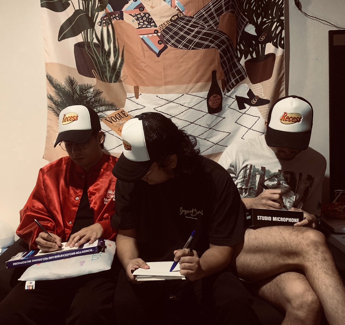 iammarkoblea's tweet photo. back to school
.
@recess_brand https://t.co/BPzqFLjseK