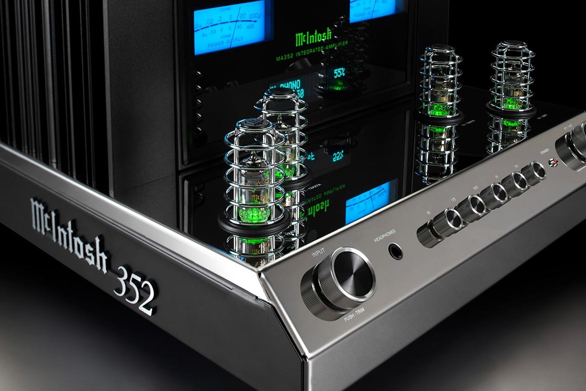 audiounion_ao3's tweet photo. #McIntosh のハイブリッドアンプ #MA352、12月8日迄試聴出来ます、ご試聴のご予約お待ちしております。#真空管 https://t.co/hwdhJzbfig