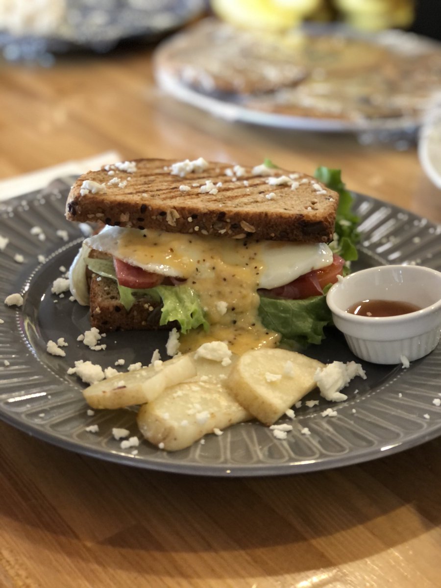 こばりあやの 福島発信 今日 福島市大町のカフェオープン こちらでは スコーンやクッキーの他に Bltサンドやトーストメニューもありました どれも美味しそうでまとめてテイクアウトしました笑笑 ふくしま情報発信局 カフェ Cafe こばりあやの 福島発信 今日 福島市大町のカフェオープン こちらでは スコーンやクッキーの他に Bltサンドやトーストメニューもありました どれも美味しそうでまとめてテイクアウトしました笑笑 ふくしま情報発信局 カフェ Cafe