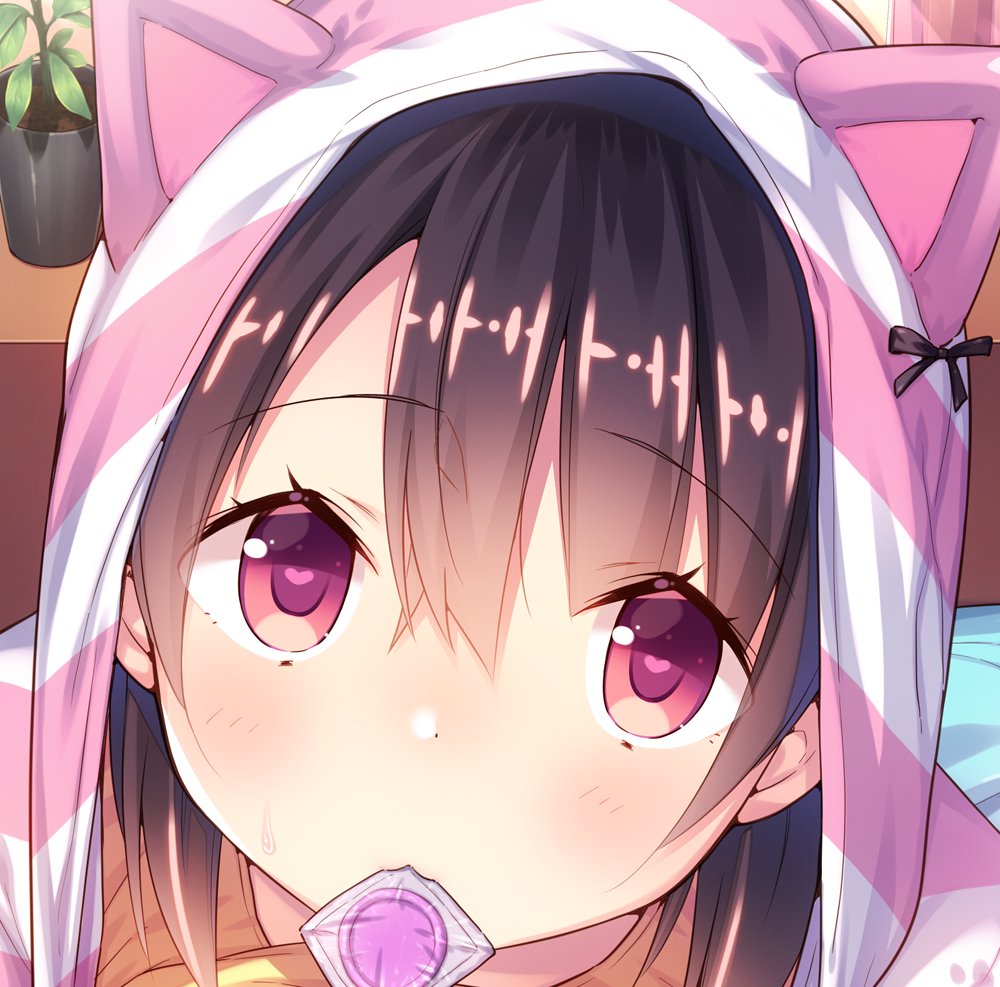 今日発売の「快楽天1月号」にてカラーイラストを描かせて頂きました!!
猫耳パーカー描けて楽しかったです!どうぞよろしくお願いしますー!

■快楽天様 https://t.co/UcOt75xK5m
■komiflo  https://t.co/8YIU8iyOfS 