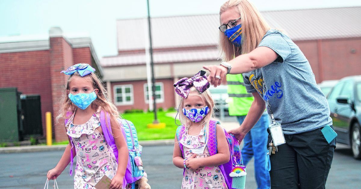 ‘ALL HANDS ON DECK’: Shortage of substitute teachers posing problems in schools dlvr.it/RmZTWC