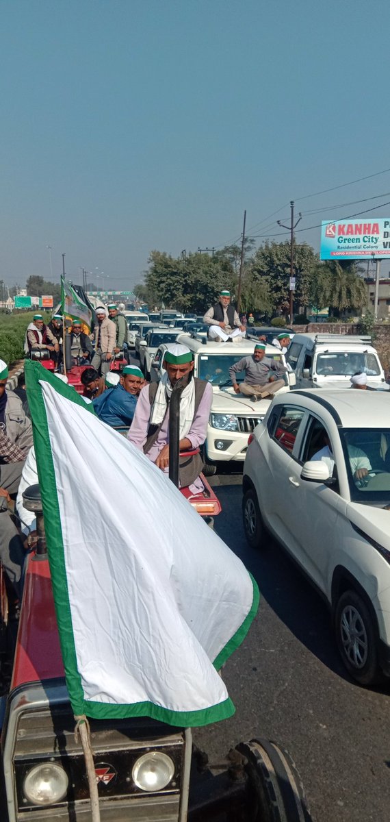 RakeshTikaitBKU's tweet photo. मेरठ टोल प्लाजा से भाकियू का दिल्ली कूच https://t.co/7nZdv4wnRs