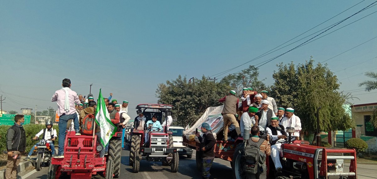 RakeshTikaitBKU's tweet photo. मेरठ टोल प्लाजा से भाकियू का दिल्ली कूच https://t.co/7nZdv4wnRs