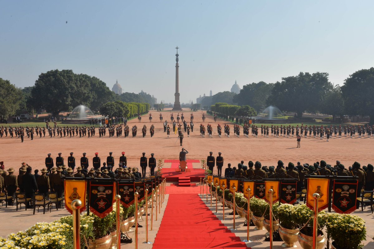 rashtrapatibhvn's tweet photo. President Kovind witnessed the Ceremonial change-over of the Army Guard Battalion stationed at Rashtrapati Bhavan today. https://t.co/SIHdL7hoDF