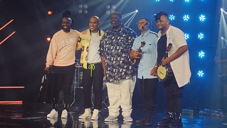Claudinho_rz's tweet photo. Mais uma realização 🙏🏾❤️🎼 e agora dando o start em uma nova fase ... Vem aiii Dvd Grupo Razão ... Aguardemmmmm !!!!! #pagode #Musica #Dvd #Novidades #SonhareAcreditar #Pagodeando #Samba #Pericles #Chrigor #NegoBranco #Billysp #Razão2021 https://t.co/AkZy9xHTBG
