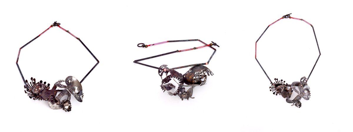 macasotelo's tweet photo. Serie Flos – Insectum 

Realizada en plata níquel, plata esterlina, cobre esmaltado, grabado al aguafuerte y con dibujos de grafito.

https://t.co/oWh4fWrC77 https://t.co/ZMc1sLAm2v