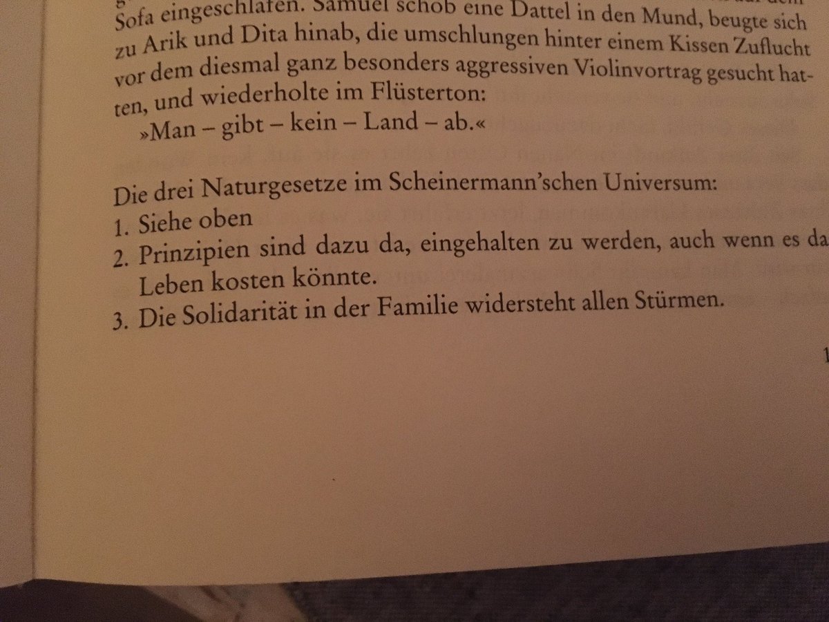 GrafvonMonte's tweet photo. Verdammt 
Da war doch noch der tweet mit love #frankschätzing und so 
Sätze finden mit Wein https://t.co/Xpkzx23FkF
