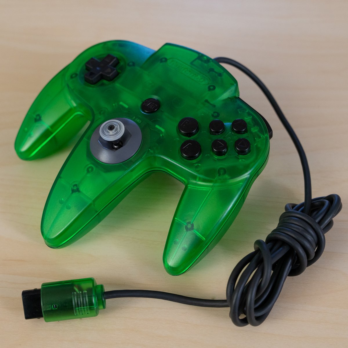 gamrjerome's tweet photo. Tried out some #n64 button dying. Not the final look of my #Steelsticks64 controller I but wanted to see what black buttons would look like. Turned out well. https://t.co/Jh2fmrjokd