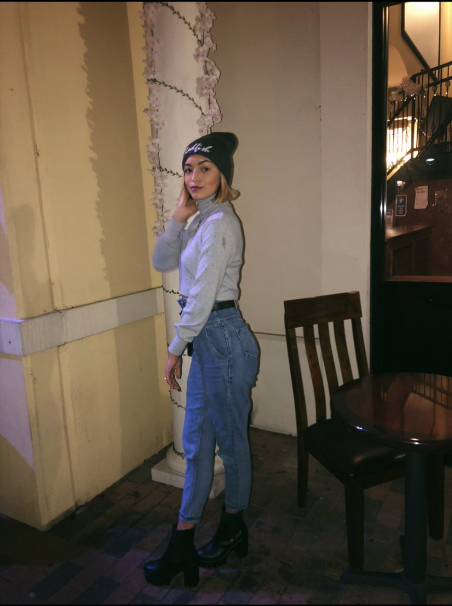 oliviaguerrero0's tweet photo. These didn’t make the cut for the gram so here you go Twitter :) https://t.co/nYw9VHN8mI