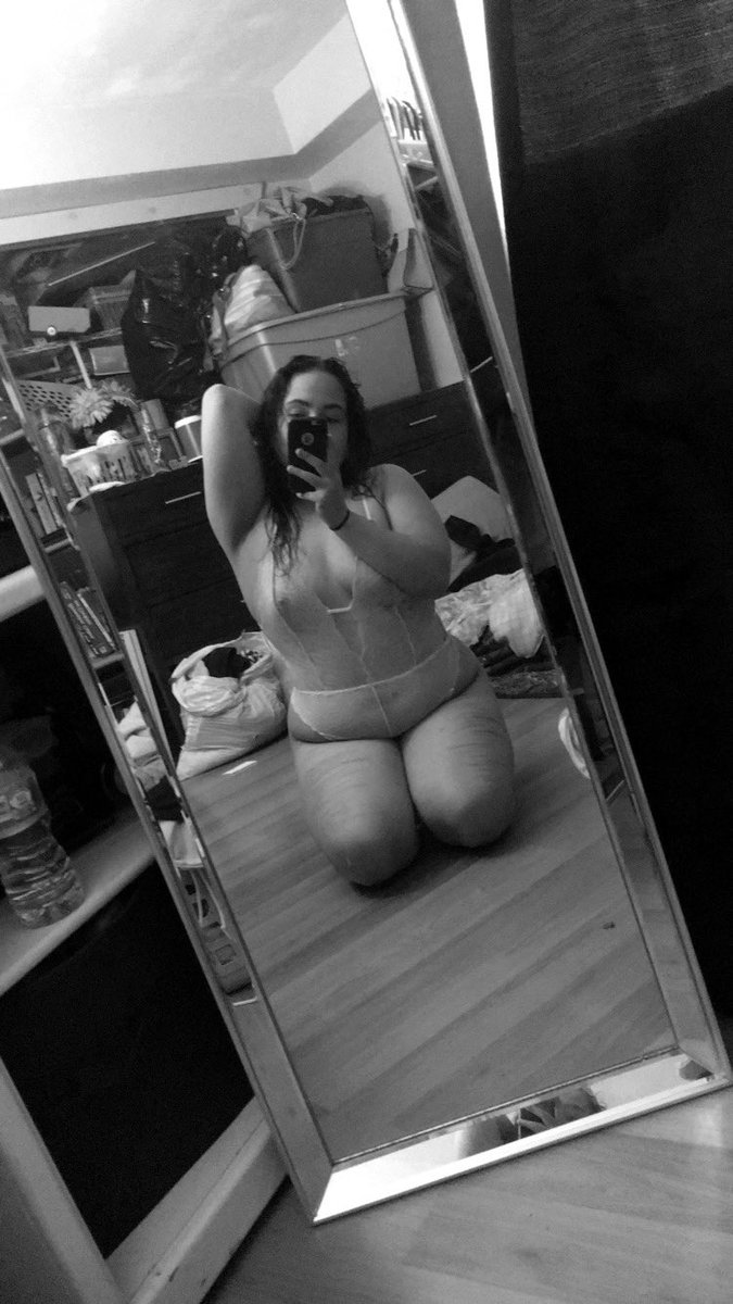 hazel_eyes73's tweet photo. @LarryVzquez2 Want a taste? π
ππ€€π¦π¦π¦#FolloForFolloBack #followme #latina #milf #Latinabbc #roleplay #BigBootyChallenge #bigbooty #cutenips #nippper #phatbooty #PhattAss #prettygirlchat #cutie #sexy #ThickGirls #ThickGirlTwitter #thickqueen #queenofthenorth https://t.co/KEPMfEhKMC