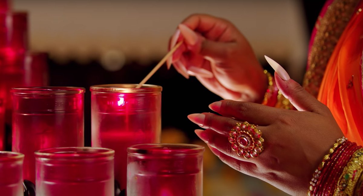 Ambientskies's tweet image. 650k views later, this video has shed its light on many celebrating Diwali 2020. It’s an honor to work with @MaryMillben, Tim Davis @loudmouthmuch &amp;amp; @DarylBennett to collaborate on a beautiful song for an important celebration of life, love and the triumph of light over dark.