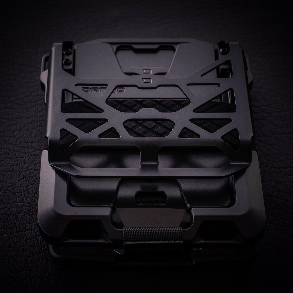 dango_products's tweet photo. Tell us what you got this Black Friday! (This is the M1 Spec Ops with the M1 Chassis Clip) #dangowallet #BlackFriday #Sales #promo #preppers #everydaycarry https://t.co/aIDc6x78Rk