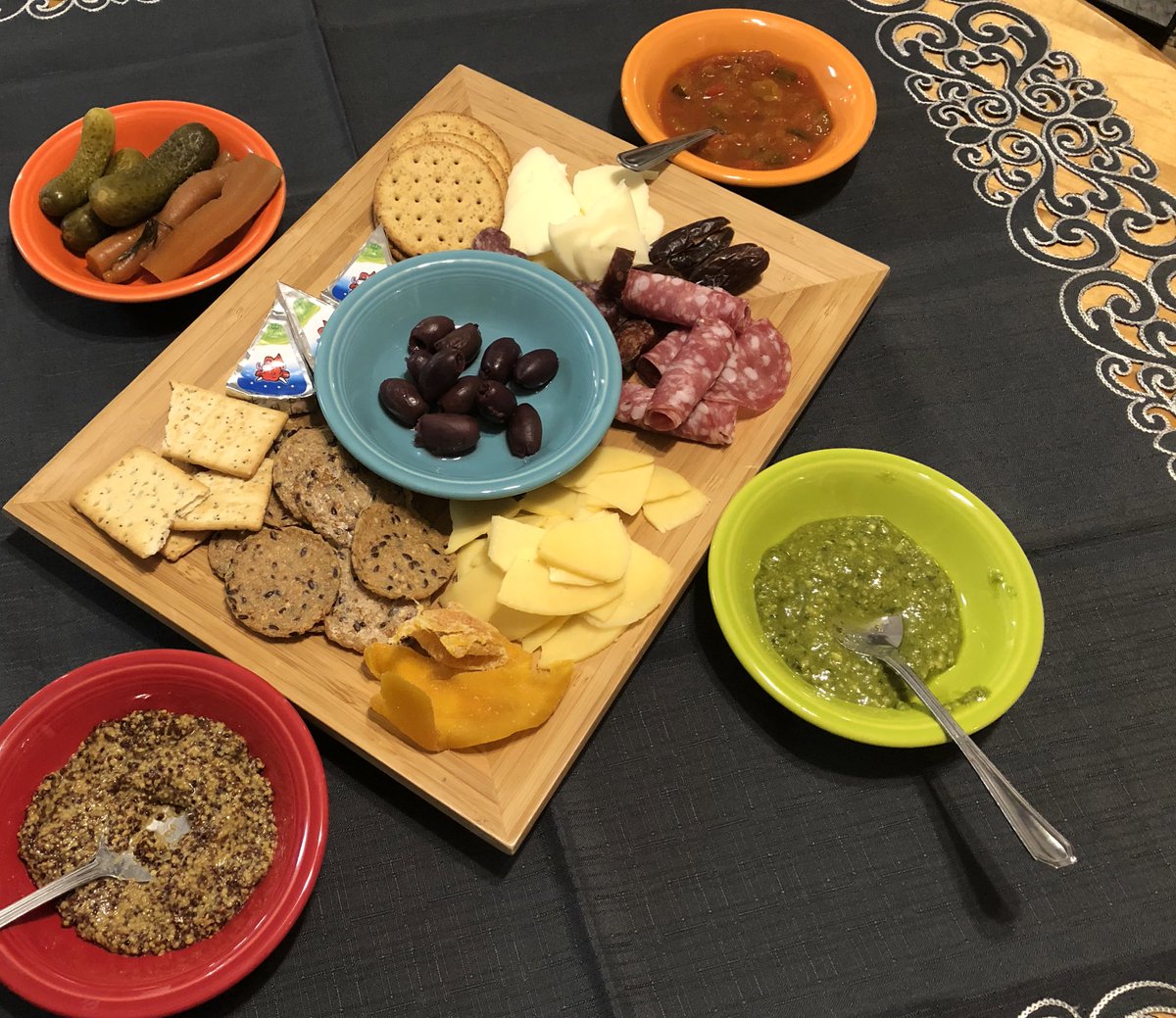 Boogaloobettie's tweet photo. #familytime #charcuterie #classyfolk https://t.co/NKiiQAl97Y