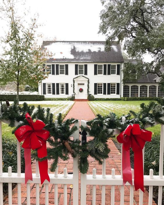 It’s finally here… The best shopping day of the year! Black Friday 2020 sales really deliver when it comes to deals, an we’ve gathered an exhaustive list of tips to help get you started. We’ll say no more... head over to The Glam Pad and ready, set, SHOP! theglampad.com/2020/11/the-gl…