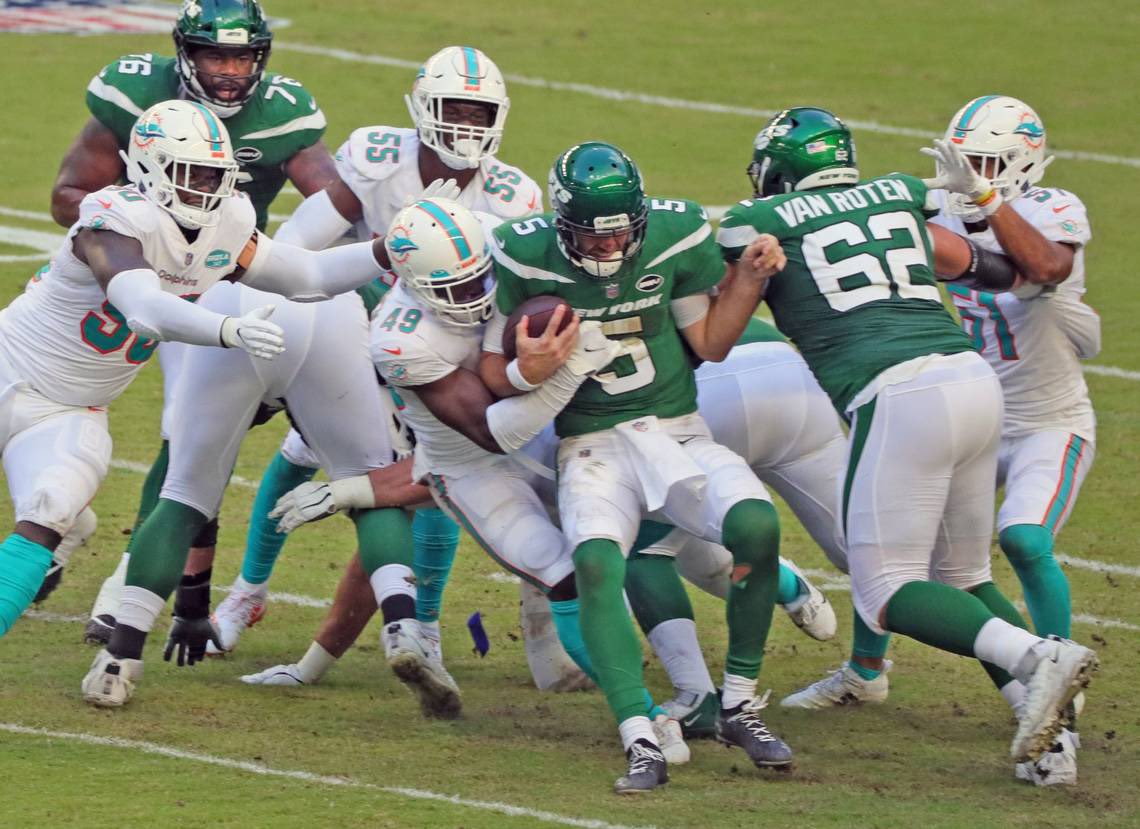 This weekends Her Sports Corner Game to Watch is the <a href="/miamidolphins/">Miami Dolphins</a> vs. <a href="/nyjets/">New York Jets</a> game happening on Sunday at 1pm. Will you be watching? Wish your team luck below! 👇

#hersportscorner #nfl #dolphins #jets