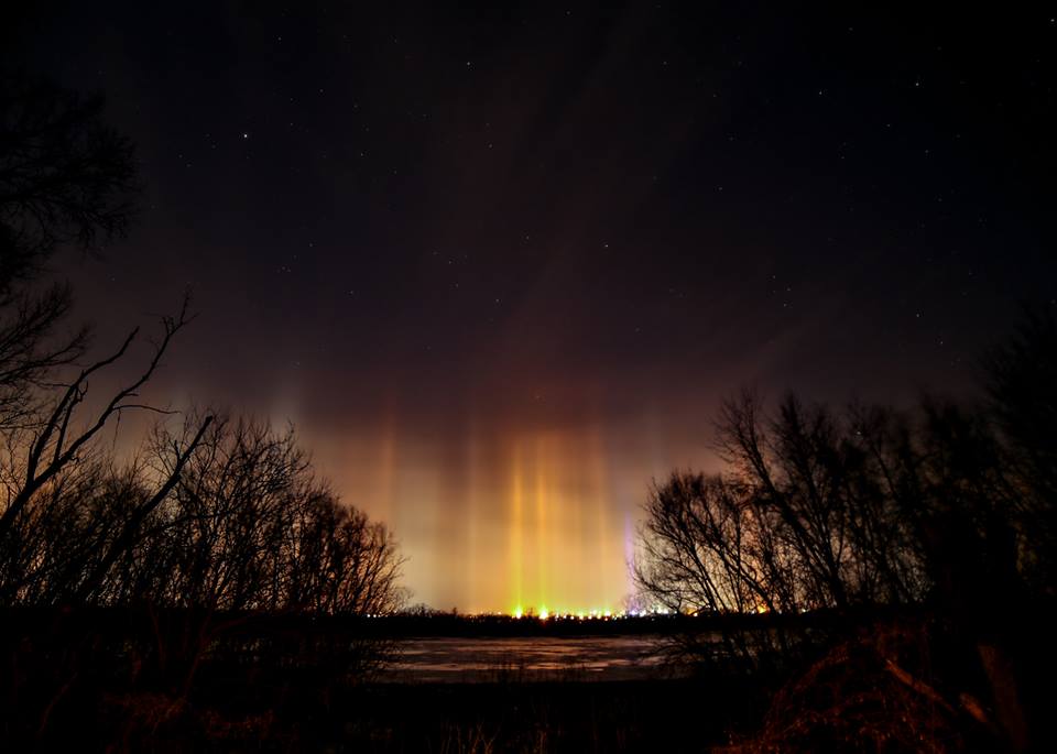 WOW! Light Pillars seen during winter 2018 (light reflection from ice crystals) in New Ulm, Minnesota. Photo courtesy of Blake Stillwell. #MNwx