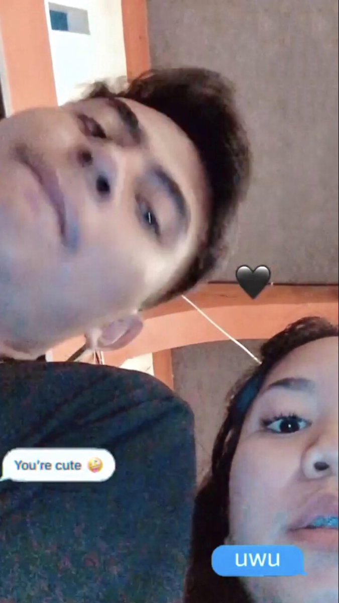 bellanadinee's tweet photo. always ga bener setiap difoto/video. makanya jarang bgt bikin snap🙂 https://t.co/TSLZ7fhRVs