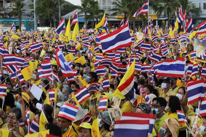 udhekdorneid's tweet photo. #รักชาติรักพี่น้องร่วมชาติ https://t.co/SjpgiT9YTj