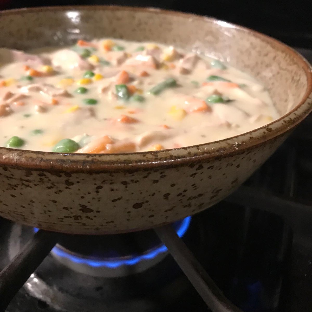 CoyotePot's tweet image. Leftover turkey pot pie. 🥧 #handmadepottery #madeinmn #flameware #cookwithclay