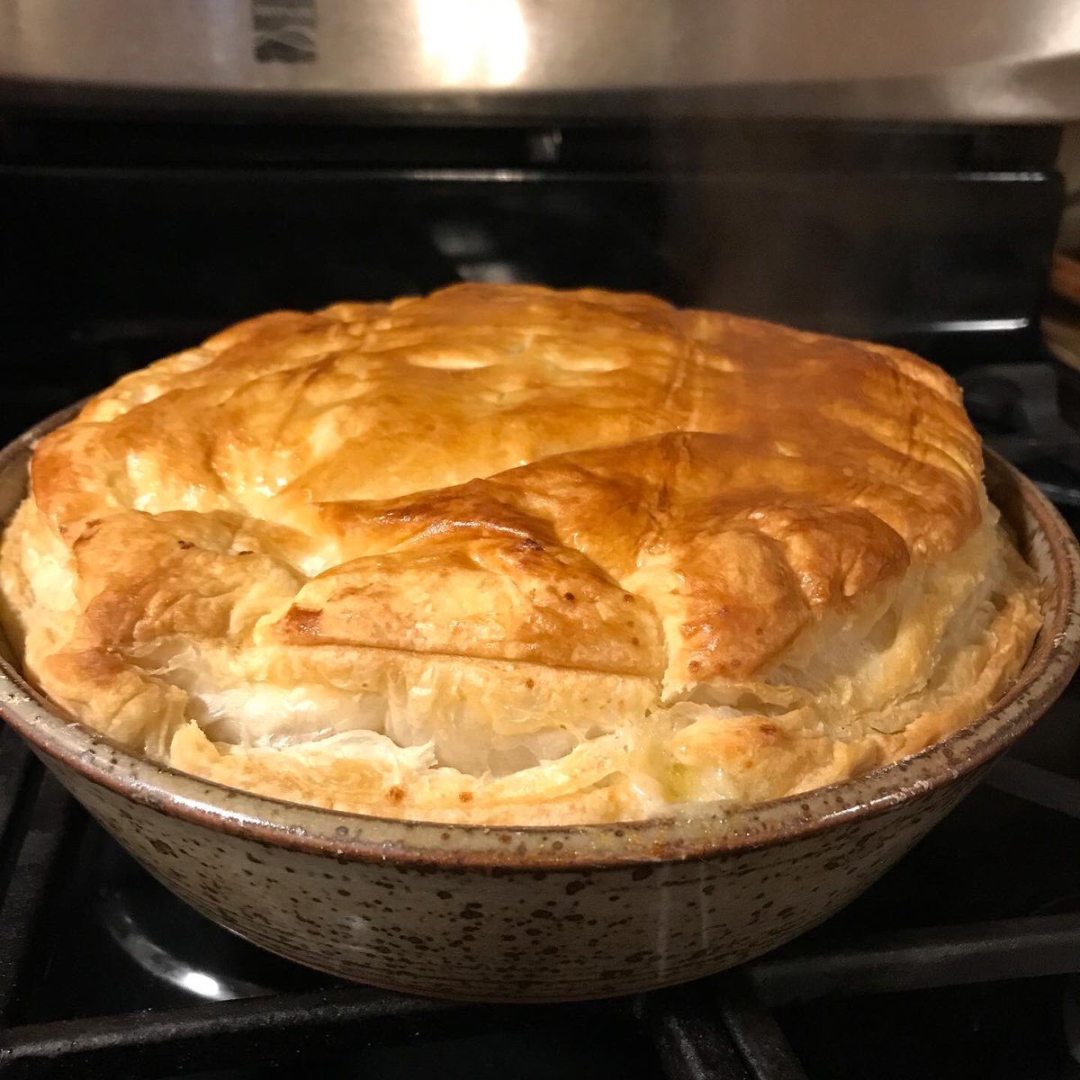 CoyotePot's tweet image. Leftover turkey pot pie. 🥧 #handmadepottery #madeinmn #flameware #cookwithclay