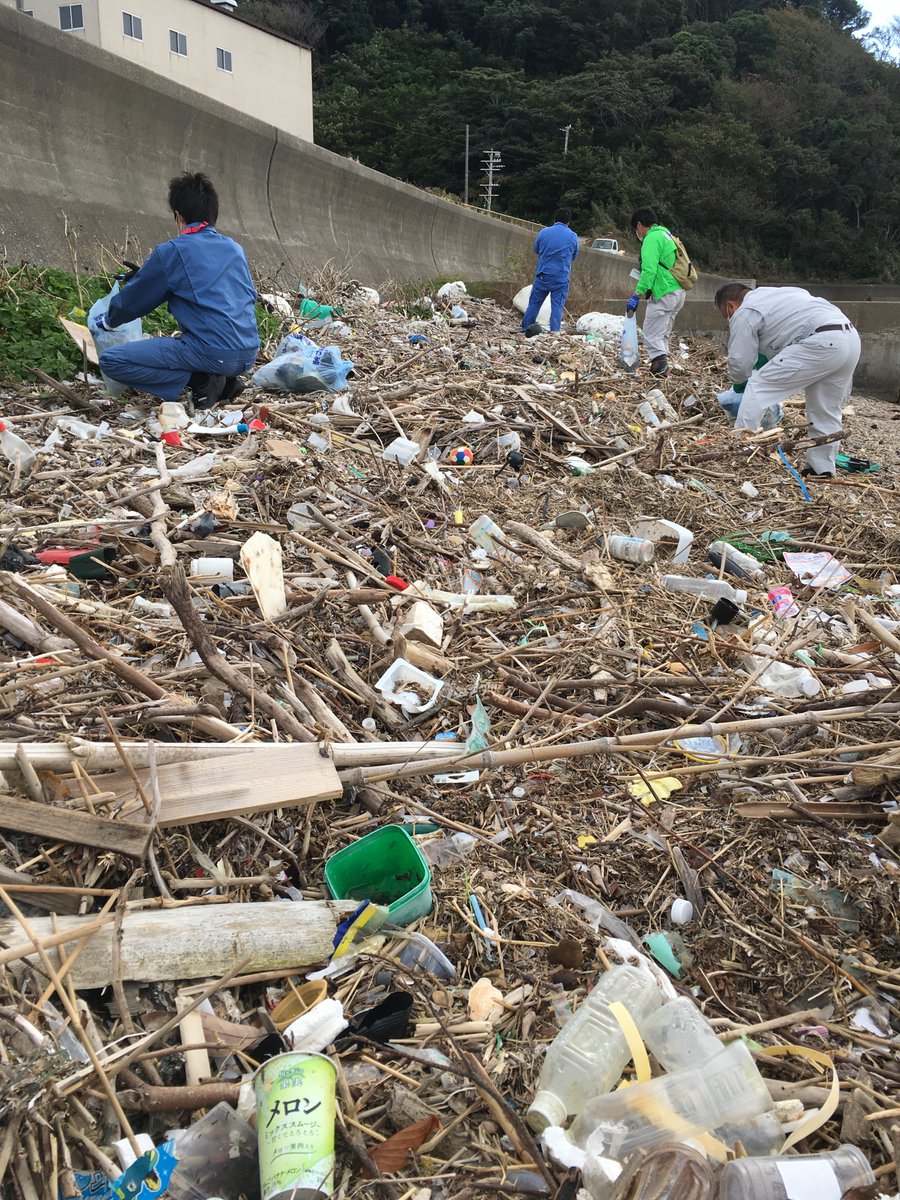 108kin16's tweet photo. NASAの海ゴミをゼロに！伊勢湾口にある三重県答志島「奈佐の浜」には漂着ゴミが年間約3千トン流れ着き、多くの方がボランティアで掃除をしてくれています。何気なく捨てられたゴミが流れ着く現状を世に伝えるため、受入環境整備や啓発活動を実施したい！
#ふるさと納税8億円アイデア　#鳥羽市 https://t.co/7udvWUMemC