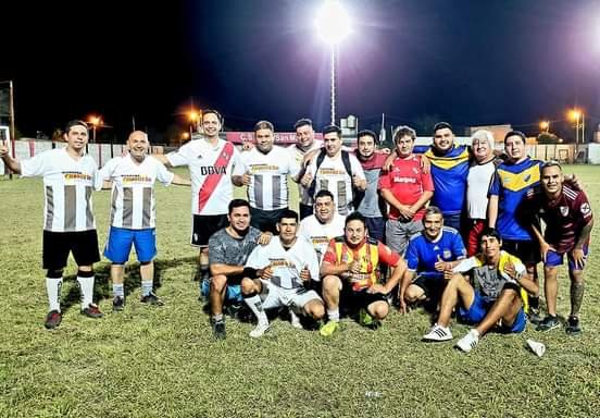 leomatch's tweet photo. "El fútbol y Los amigos en Margarita Belén" https://t.co/oGinDexVkC