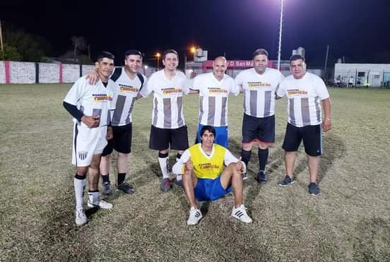 leomatch's tweet photo. "El fútbol y Los amigos en Margarita Belén" https://t.co/oGinDexVkC