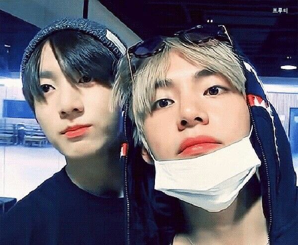 Taegether 🕷️🕸️ tweet media
