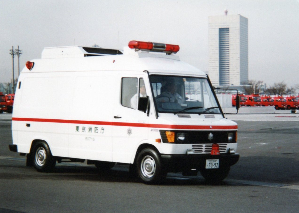救急車 マッチボックス改 フォードF-350 高規格救急車 の展示中